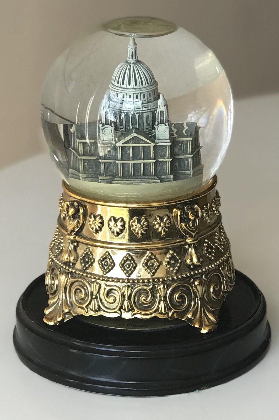 Une sélection de boules à neige les plus chères sur eBay ! 